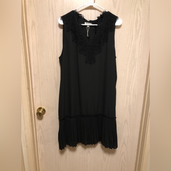 Max Studio dress - Picture 6 of 8